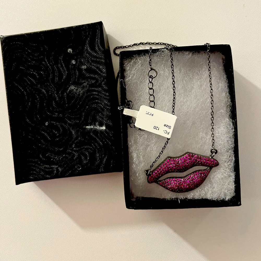 Ruby lip crystal necklace on adjustable rhodium 17 in chain